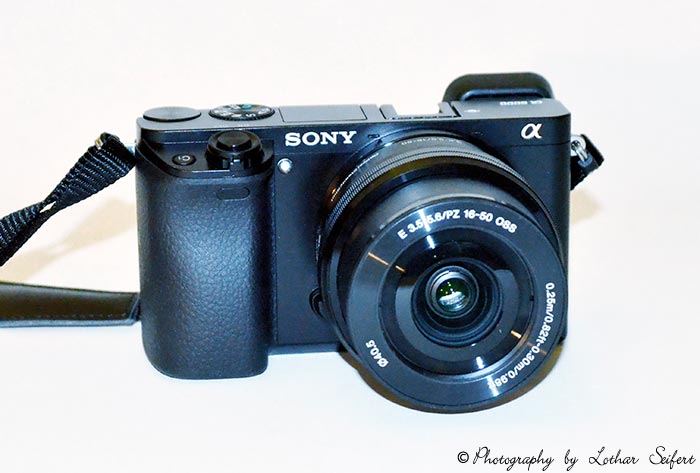 Sony Alpha 6000, eine sehr handliche Systemkamera mit guter Bildqualität. Fotografie von Lothar Seifert