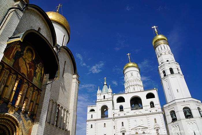 Glockenturm Iwan der Grosse im Kreml (rechts im Bild) erbaut zwischen 1505-1508. Fotografie von Lothar Seifert