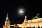 Kremlmauer bei Nacht