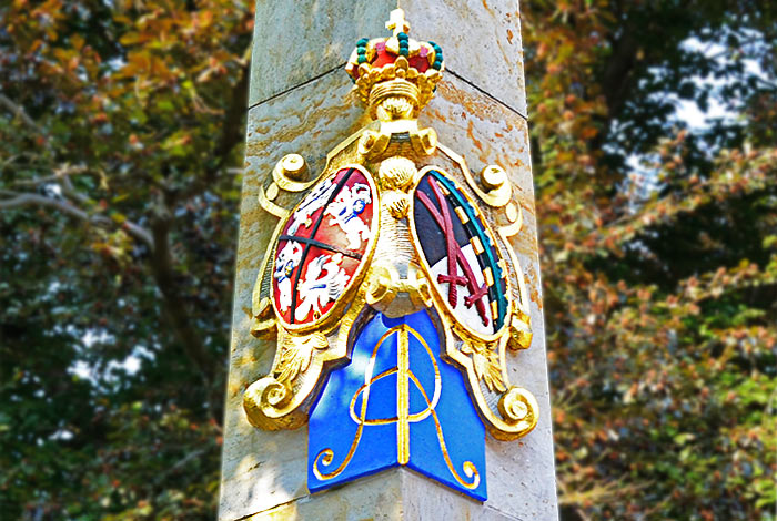 Sächsisches Wappen des Kurfürstentums Sachsen und polnisches Wappen. Fotografie von Lothar Seifert